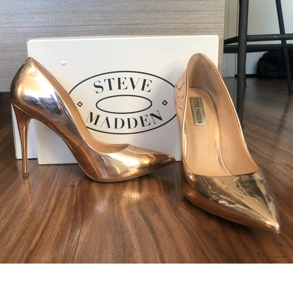Rose Gold Steve Madden Pumps, size 8